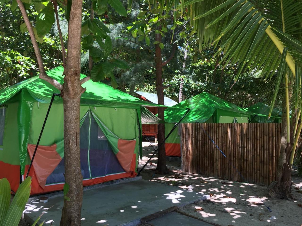 Koh Ngai Camping Restaurant @ Bar Eksteriør bilde